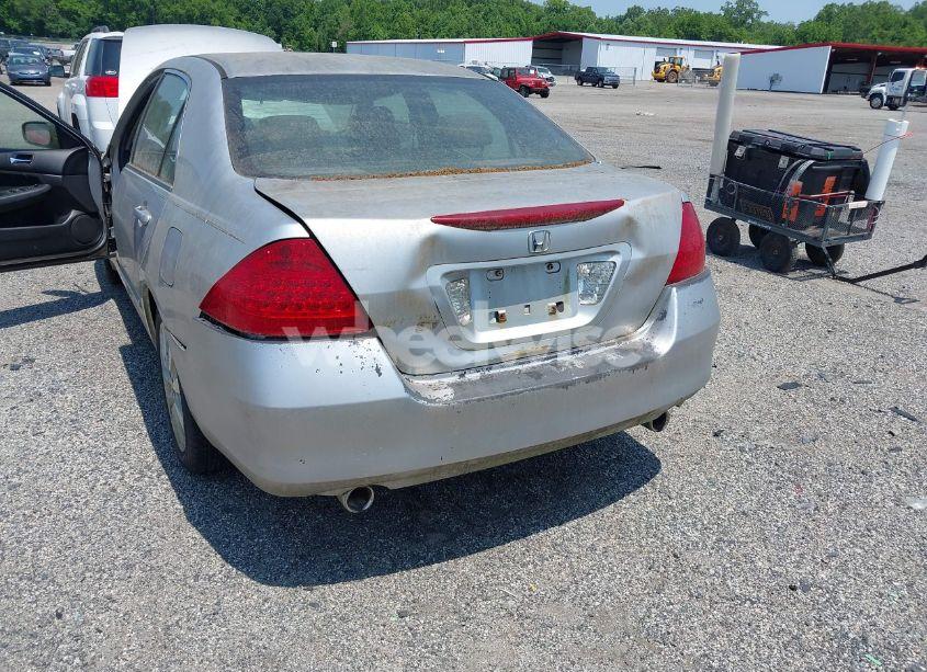 Photo 6 of 2006 Honda Accord 3.0 LX (VIN 1HGCM66306A075971)