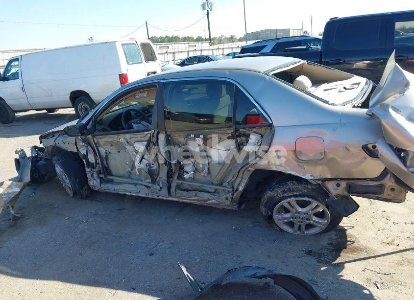 Photo 14 of 2003 Honda Accord 3.0 LX (VIN 1HGCM66313A079684)