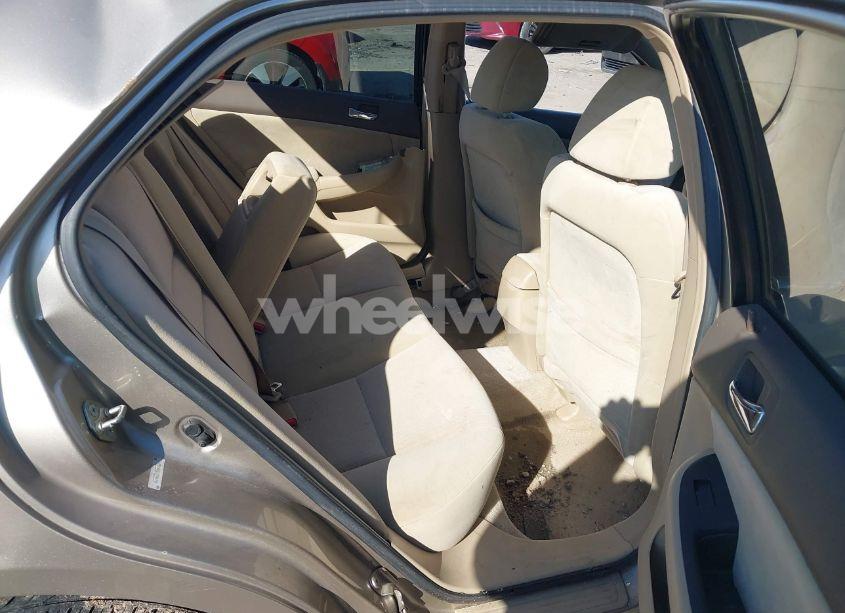 Photo 8 of 2003 Honda Accord 3.0 LX (VIN 1HGCM66313A079684)