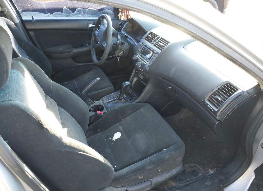 Photo 5 of 2006 Honda Accord 3.0 LX (VIN 1HGCM66316A014323)