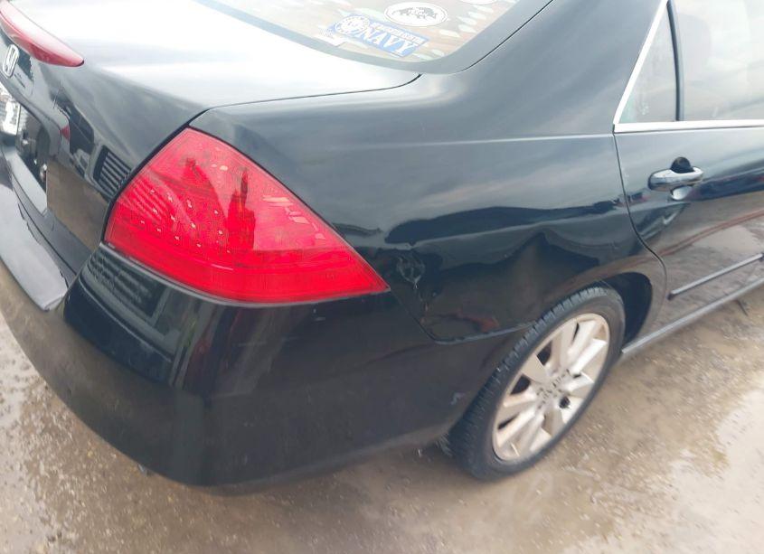 Photo 6 of 2007 Honda Accord 3.0 LX (VIN 1HGCM66317A017384)