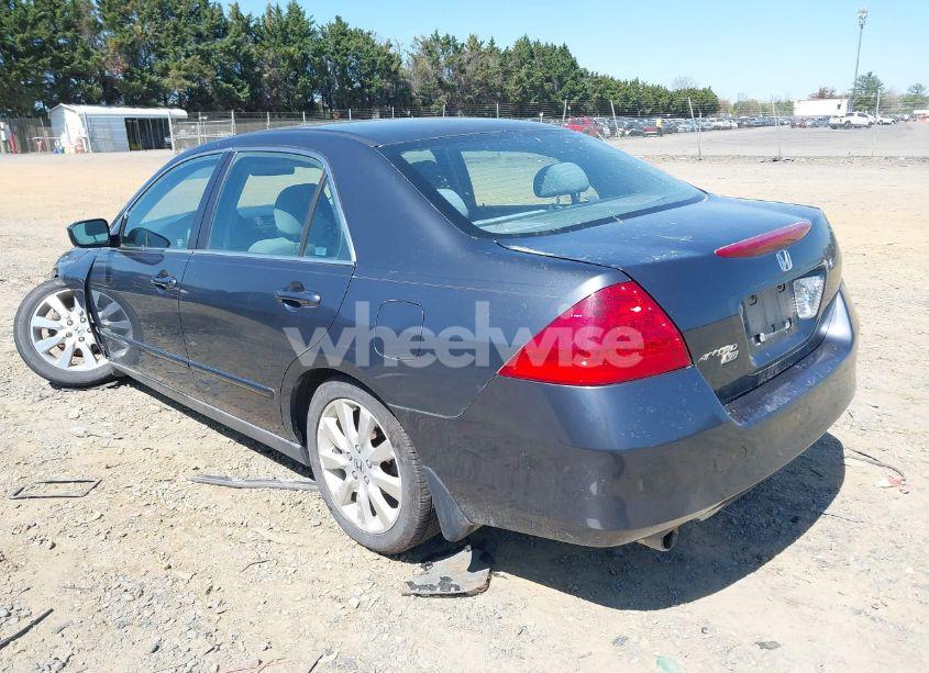 Photo 3 of 2007 Honda Accord 3.0 LX (VIN 1HGCM66317A021905)