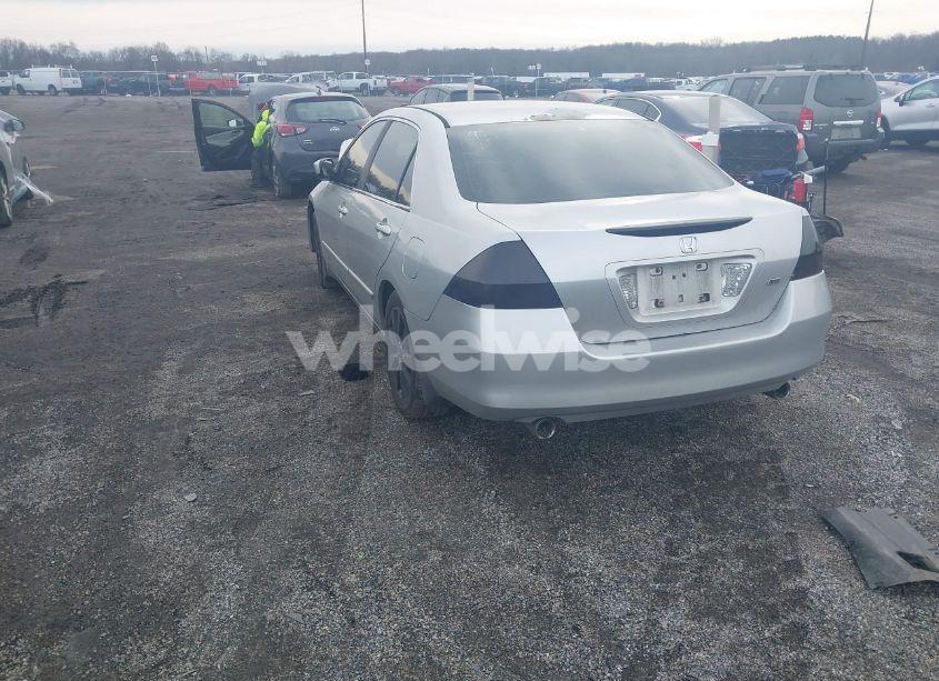 Photo 3 of 2006 Honda Accord 3.0 LX (VIN 1HGCM66326A051574)