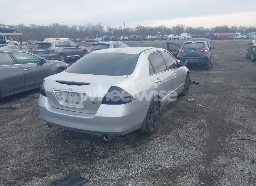 Photo 4 of 2006 Honda Accord 3.0 LX (VIN 1HGCM66326A051574)