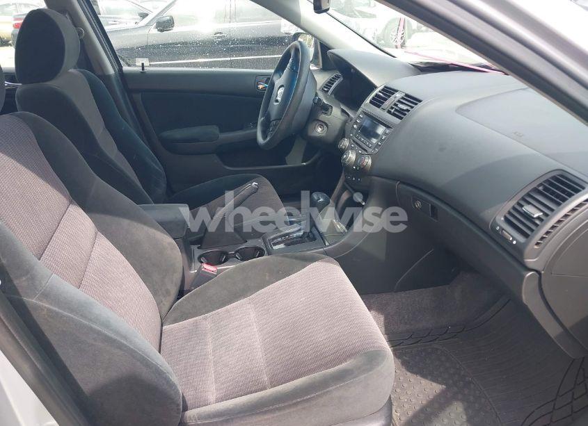 Photo 5 of 2004 Honda Accord 3.0 LX (VIN 1HGCM66334A013834)