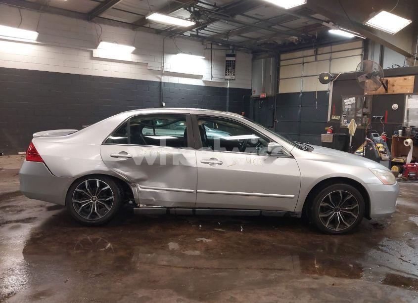 Photo 13 of 2007 Honda Accord 3.0 LX (VIN 1HGCM66337A017368)