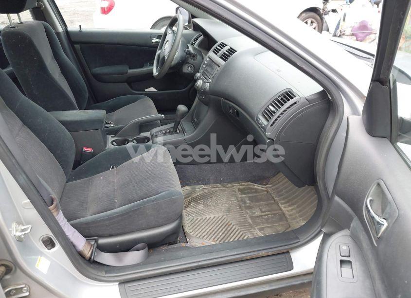 Photo 5 of 2003 Honda Accord 3.0 LX (VIN 1HGCM66343A056125)