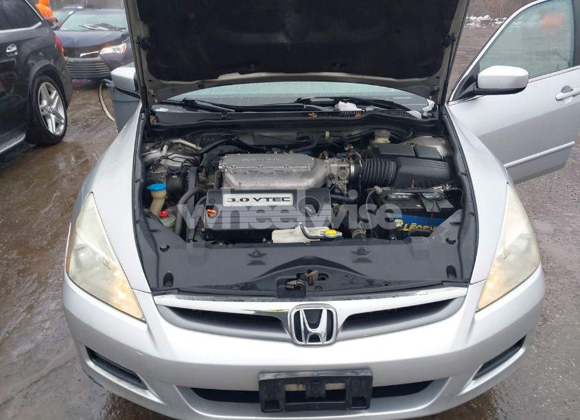 Photo 10 of 2006 Honda Accord 3.0 LX (VIN 1HGCM66346A053617)
