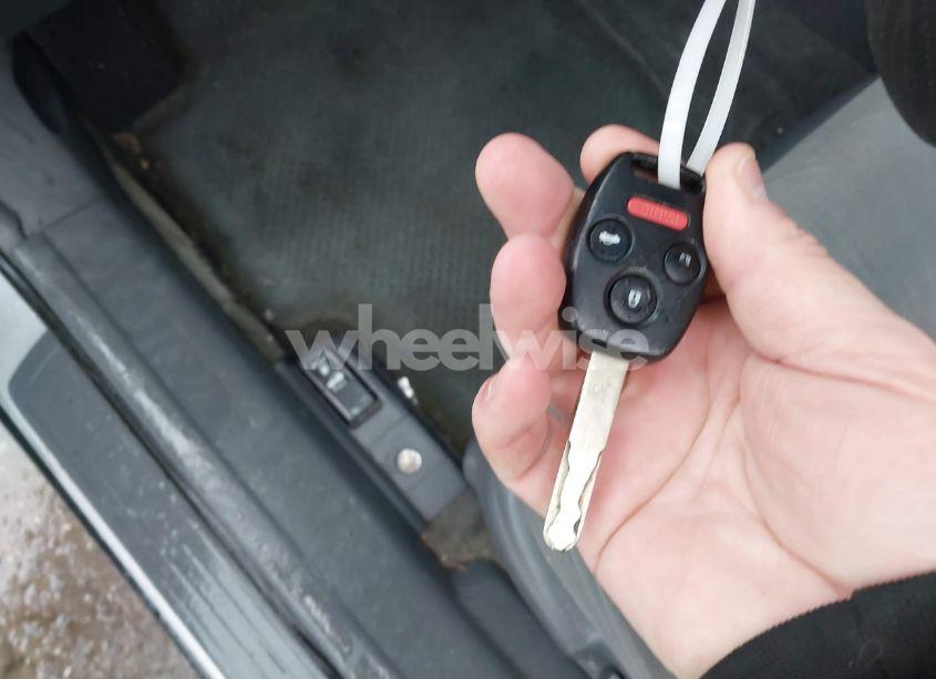 Photo 11 of 2006 Honda Accord 3.0 LX (VIN 1HGCM66346A053617)