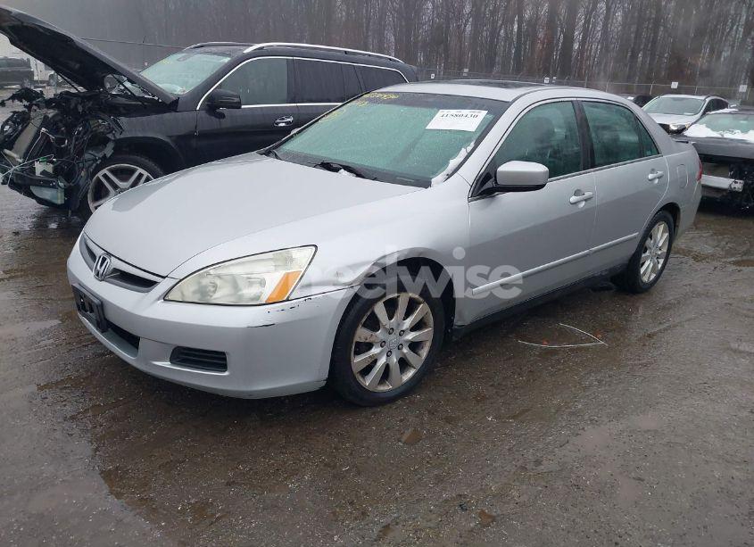 Photo 2 of 2006 Honda Accord 3.0 LX (VIN 1HGCM66346A053617)