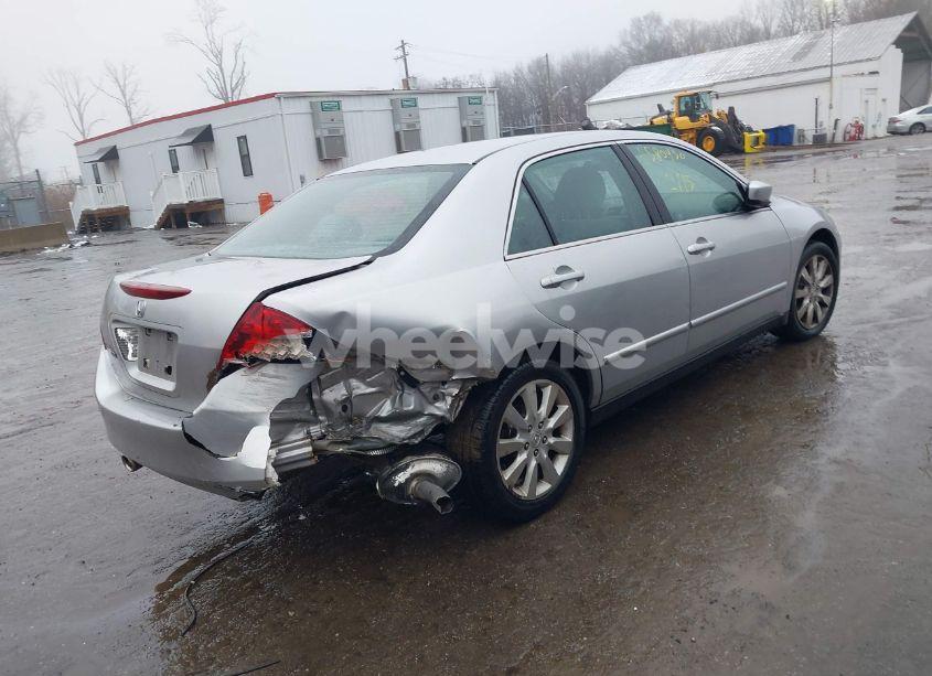Photo 4 of 2006 Honda Accord 3.0 LX (VIN 1HGCM66346A053617)