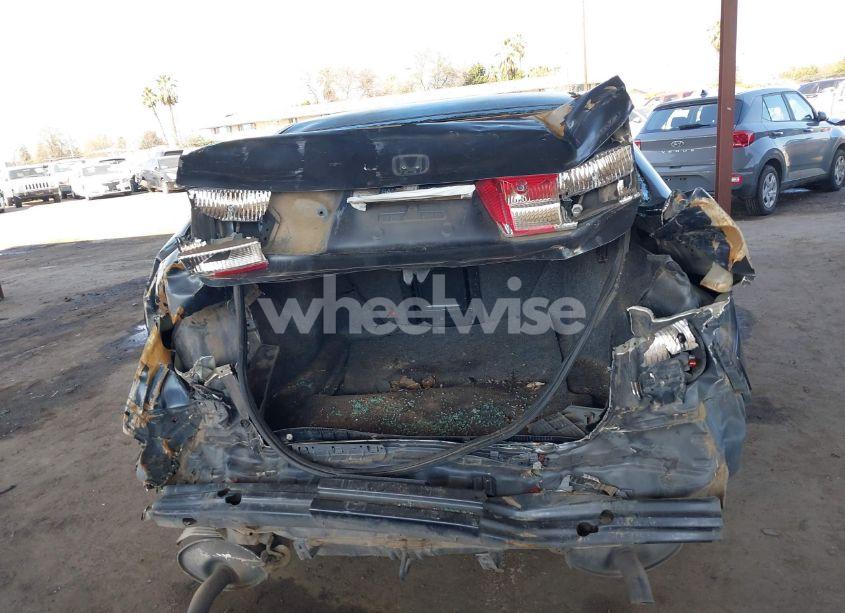 Photo 17 of 2004 Honda Accord 3.0 LX (VIN 1HGCM66354A059567)