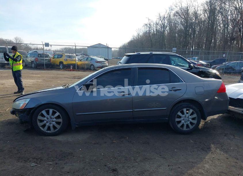 Photo 15 of 2007 Honda Accord 3.0 LX (VIN 1HGCM66357A025441)