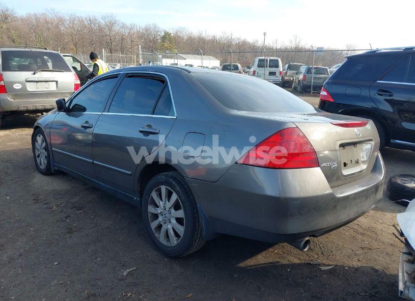 Photo 3 of 2007 Honda Accord 3.0 LX (VIN 1HGCM66357A025441)