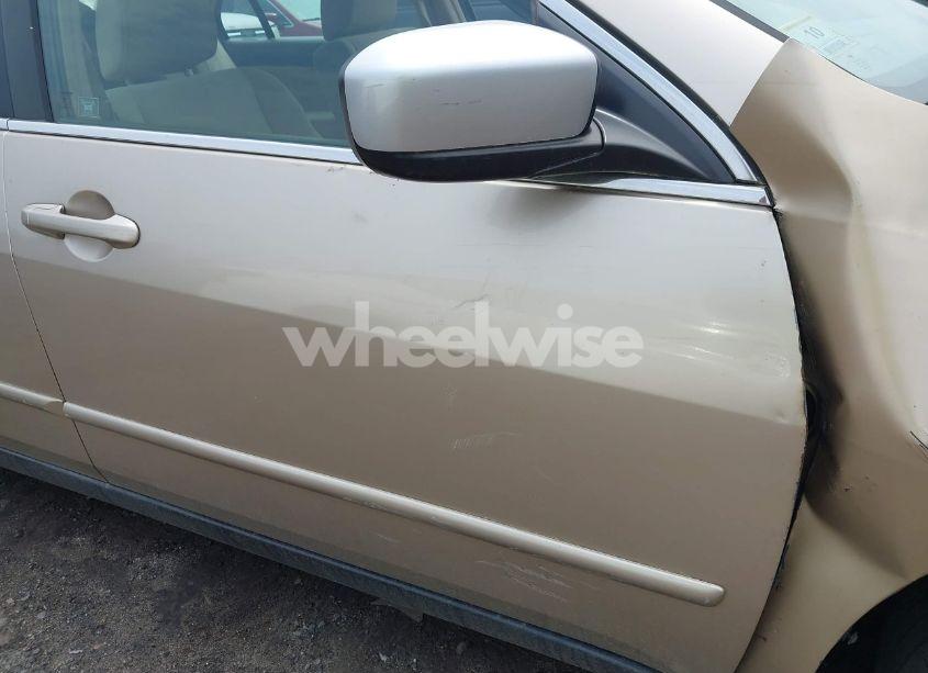 Photo 15 of 2004 Honda Accord 3.0 LX (VIN 1HGCM66364A102992)