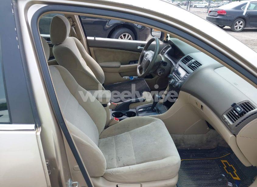 Photo 5 of 2004 Honda Accord 3.0 LX (VIN 1HGCM66364A102992)