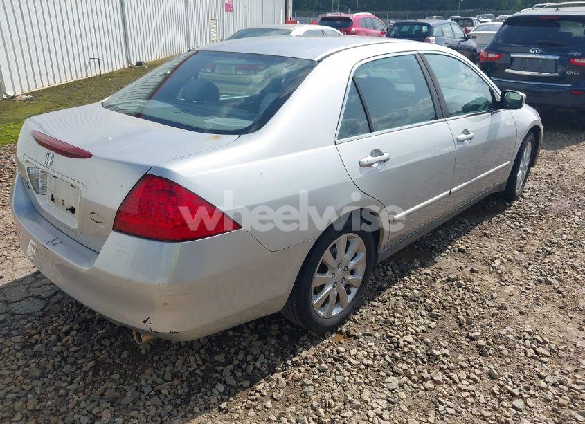 Photo 4 of 2006 Honda Accord 3.0 LX (VIN 1HGCM66366A039749)