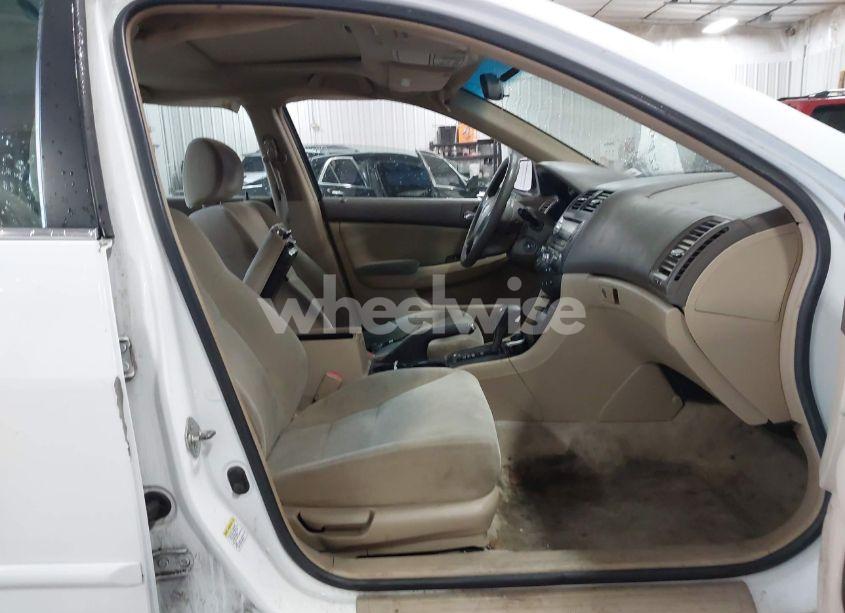 Photo 5 of 2006 Honda Accord 3.0 LX (VIN 1HGCM66366A072699)