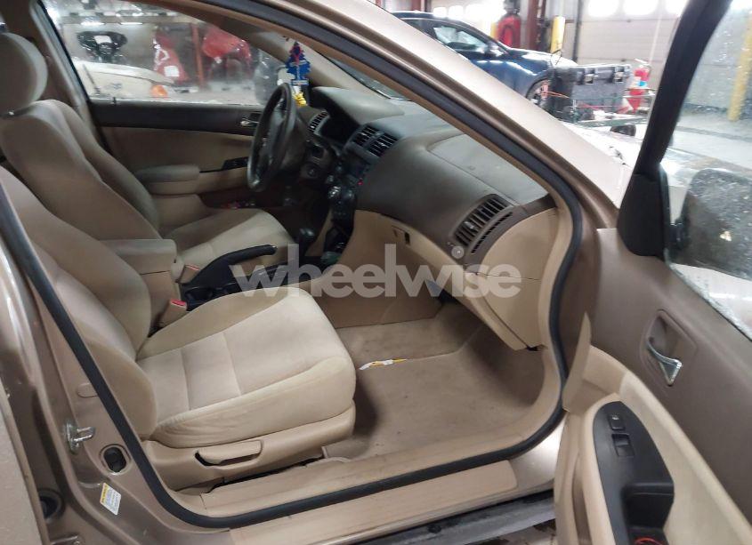 Photo 5 of 2004 Honda Accord 3.0 LX (VIN 1HGCM66374A049865)