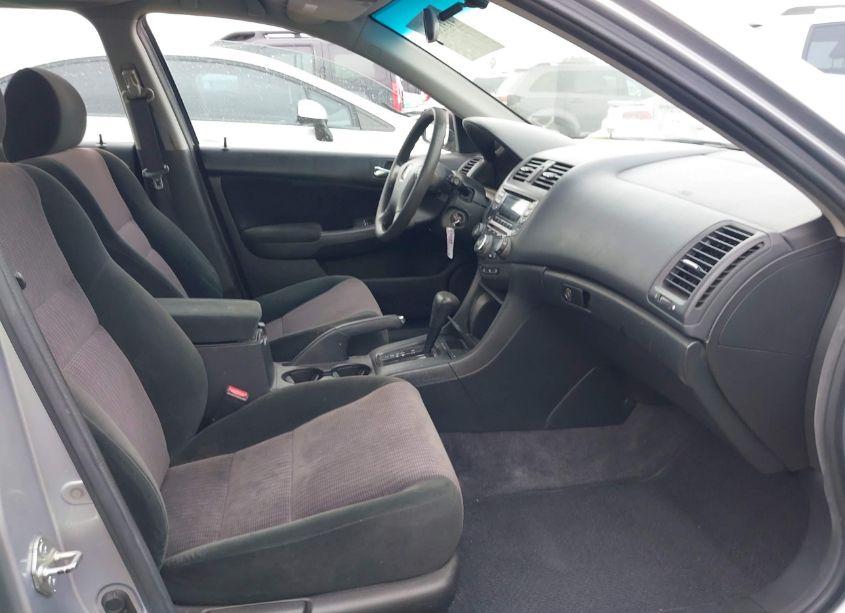 Photo 5 of 2005 Honda Accord 3.0 LX (VIN 1HGCM66375A020447)