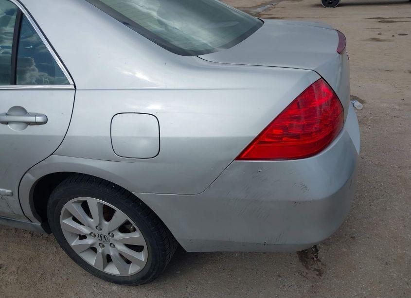 Photo 13 of 2007 Honda Accord 3.0 LX (VIN 1HGCM66377A005174)