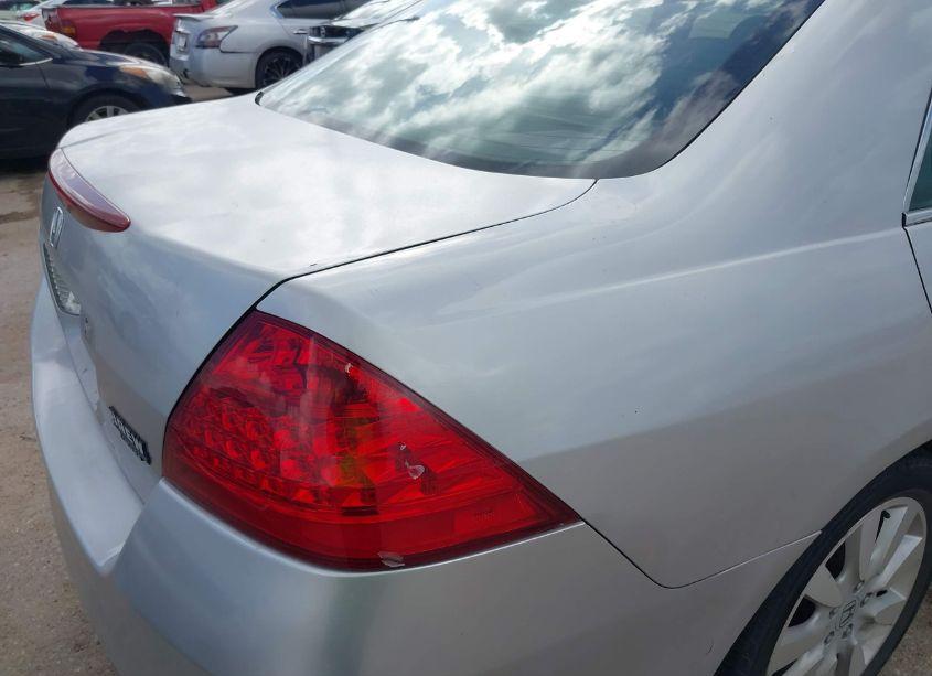 Photo 15 of 2007 Honda Accord 3.0 LX (VIN 1HGCM66377A005174)