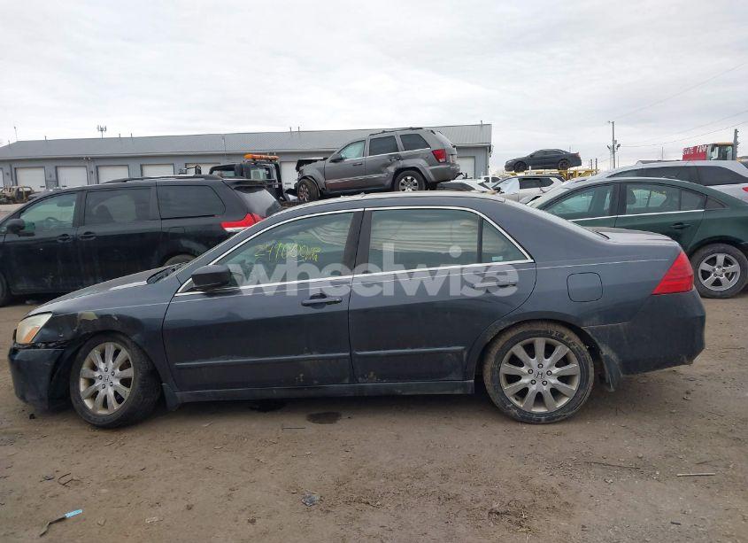 Photo 14 of 2007 Honda Accord 3.0 LX (VIN 1HGCM66377A021925)