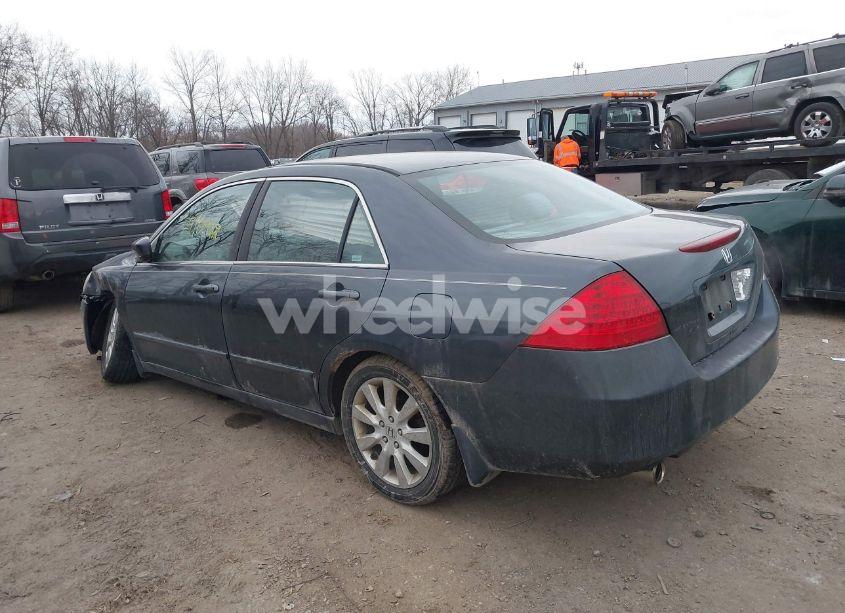 Photo 3 of 2007 Honda Accord 3.0 LX (VIN 1HGCM66377A021925)