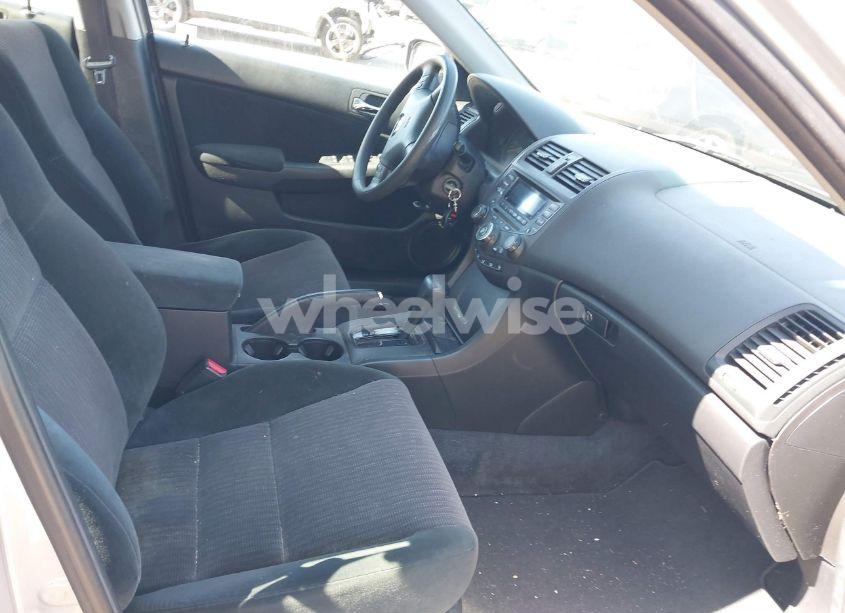 Photo 5 of 2004 Honda Accord 3.0 LX (VIN 1HGCM66384A026546)
