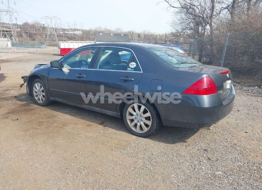 Photo 3 of 2006 Honda Accord 3.0 LX (VIN 1HGCM66386A001696)