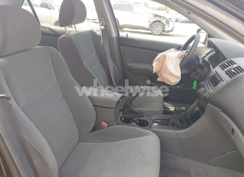 Photo 5 of 2006 Honda Accord 3.0 LX (VIN 1HGCM66386A001696)