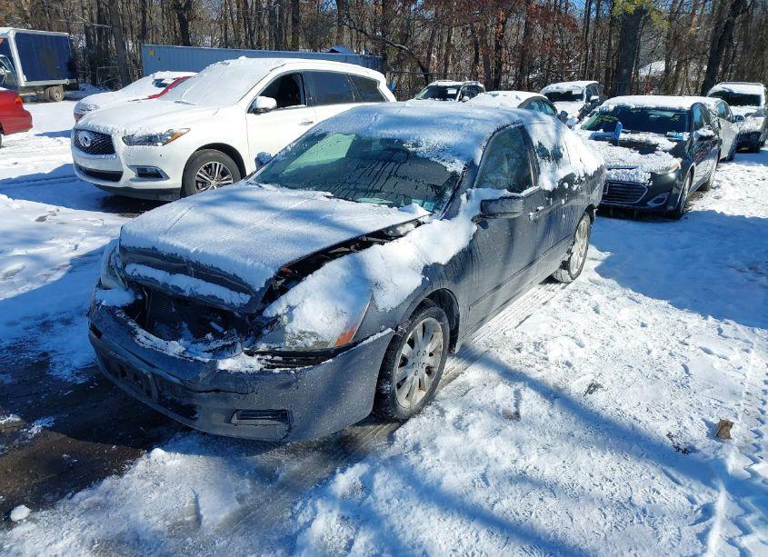 Photo 2 of 2007 Honda Accord 3.0 LX (VIN 1HGCM66387A043433)