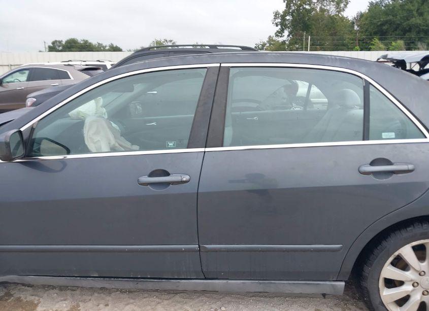 Photo 15 of 2006 Honda Accord 3.0 LX (VIN 1HGCM66396A066122)