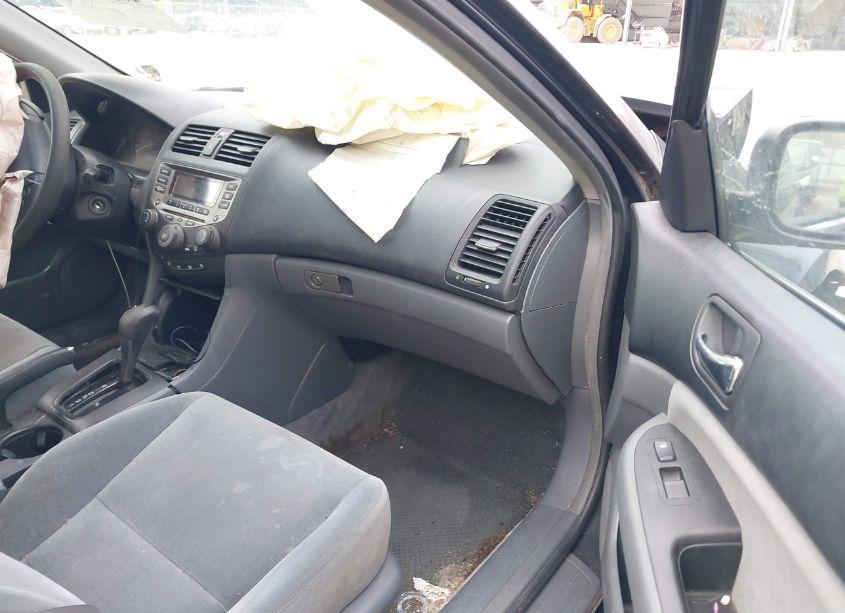 Photo 5 of 2006 Honda Accord 3.0 LX (VIN 1HGCM66396A066122)