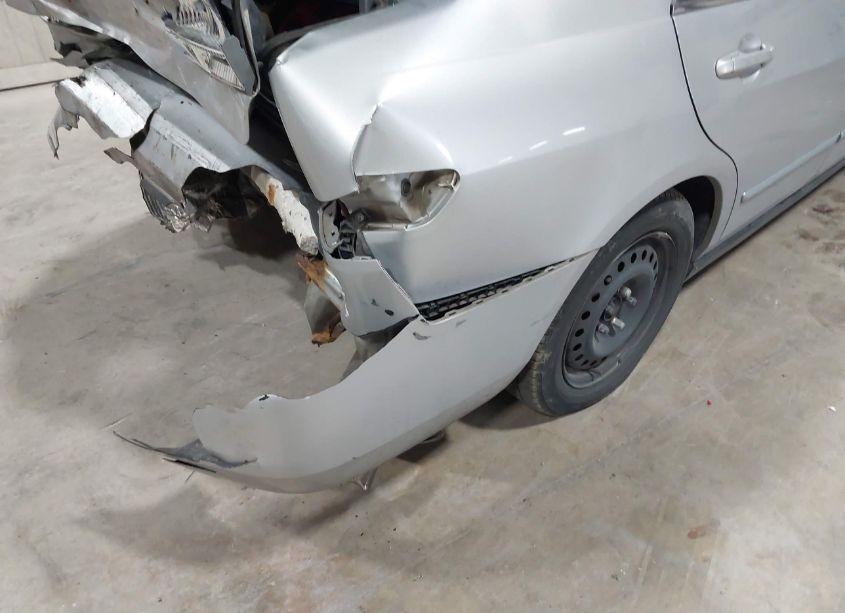 Photo 12 of 2003 Honda Accord 3.0 LX (VIN 1HGCM663X3A009343)