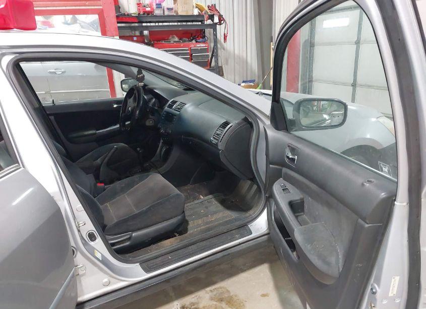 Photo 5 of 2003 Honda Accord 3.0 LX (VIN 1HGCM663X3A009343)