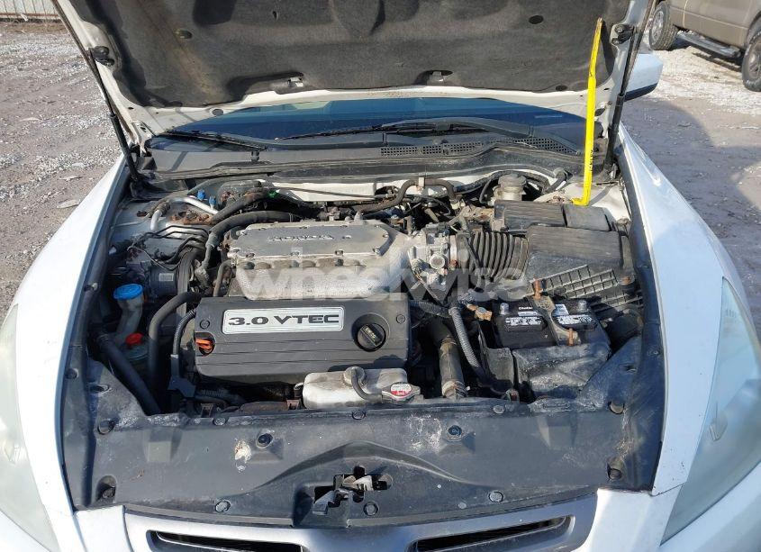 Photo 10 of 2003 Honda Accord 3.0 LX (VIN 1HGCM663X3A097858)