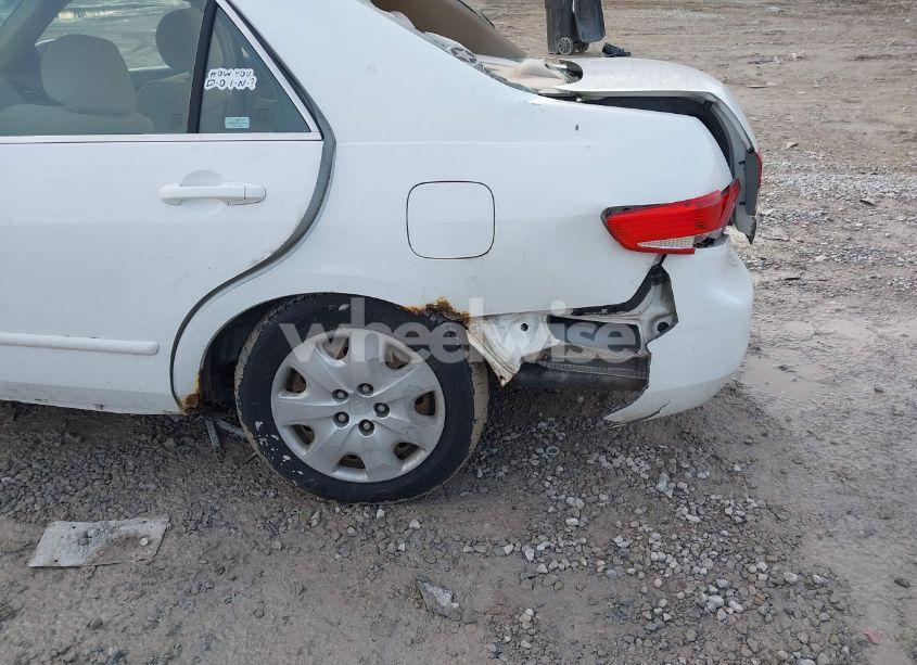 Photo 6 of 2003 Honda Accord 3.0 LX (VIN 1HGCM663X3A097858)