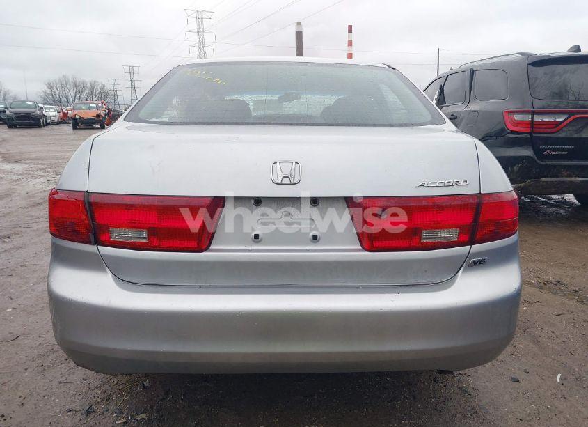 Photo 17 of 2005 Honda Accord 3.0 LX (VIN 1HGCM663X5A069934)