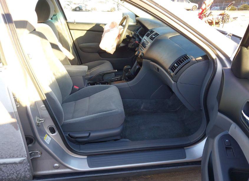 Photo 5 of 2006 Honda Accord 3.0 LX (VIN 1HGCM663X6A058613)