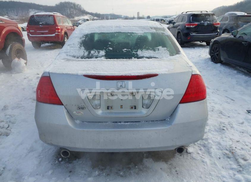 Photo 17 of 2007 Honda Accord 3.0 SE (VIN 1HGCM66407A038378)