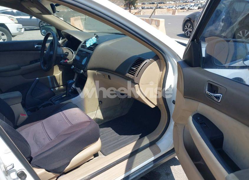 Photo 5 of 2007 Honda Accord 3.0 SE (VIN 1HGCM66407A087175)