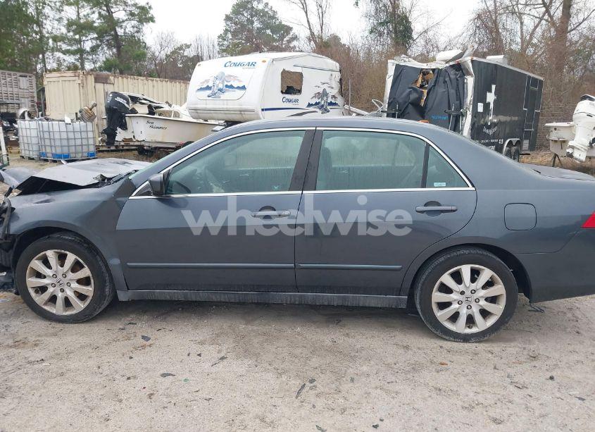 Photo 14 of 2007 Honda Accord 3.0 SE (VIN 1HGCM66407A100720)