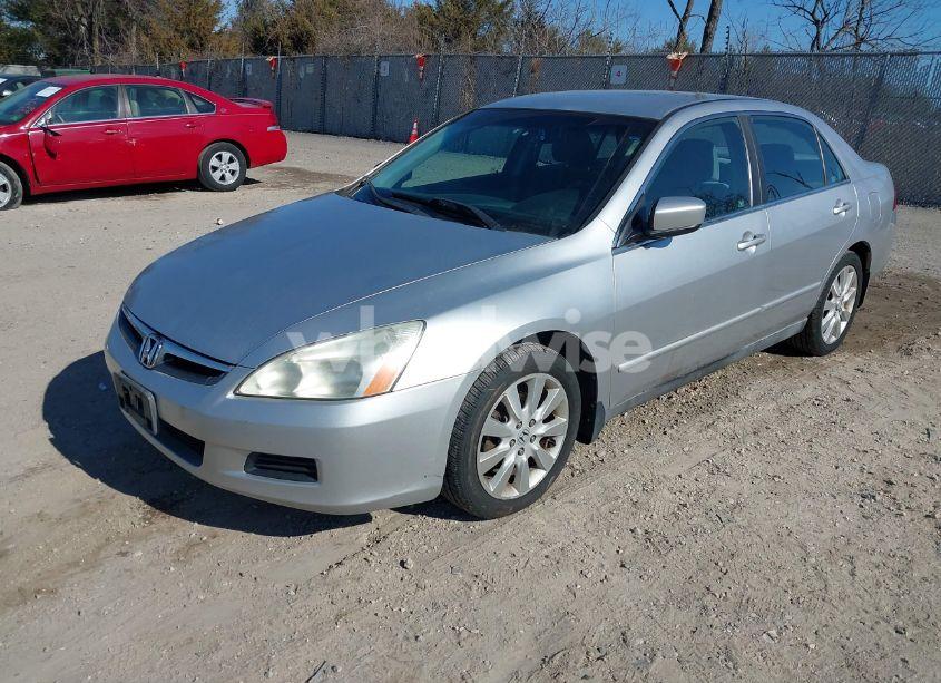 Photo 2 of 2007 Honda Accord 3.0 SE (VIN 1HGCM66417A003364)