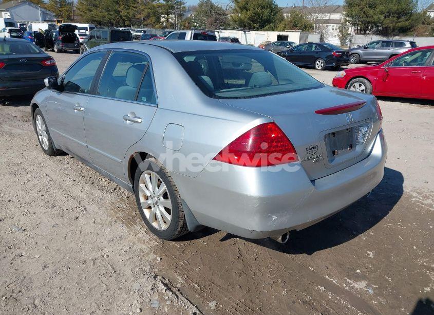 Photo 3 of 2007 Honda Accord 3.0 SE (VIN 1HGCM66417A003364)
