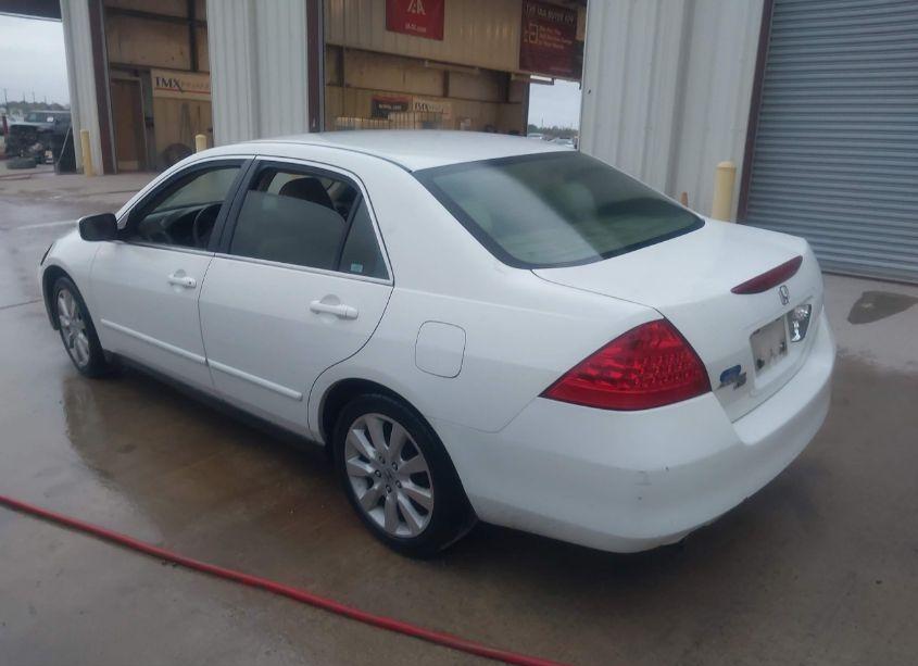 Photo 3 of 2007 Honda Accord 3.0 SE (VIN 1HGCM66427A030007)