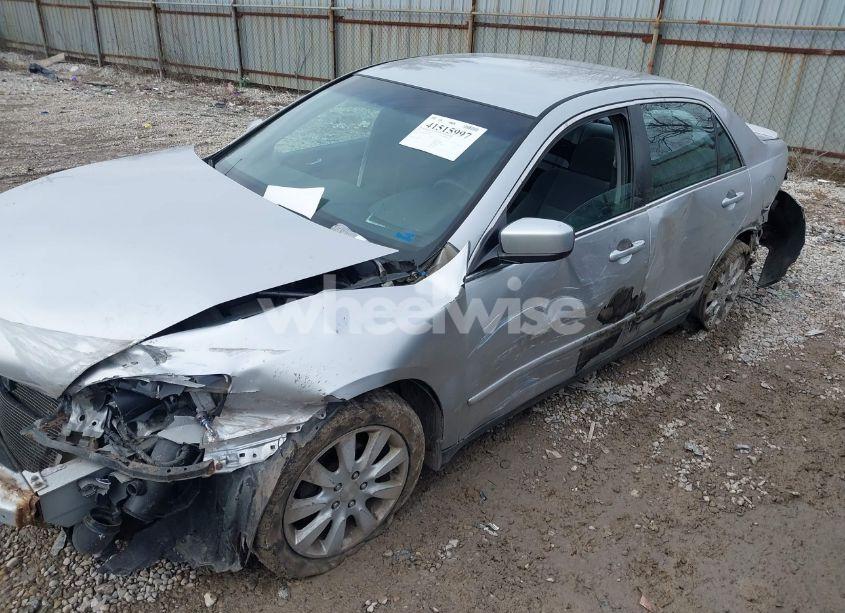 Photo 2 of 2007 Honda Accord 3.0 SE (VIN 1HGCM66427A038544)