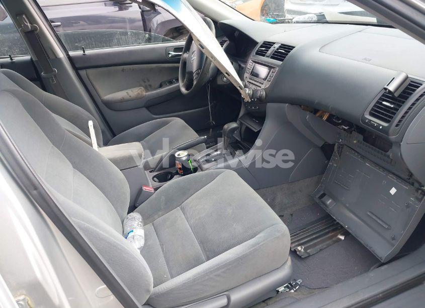 Photo 5 of 2007 Honda Accord 3.0 SE (VIN 1HGCM66427A038544)