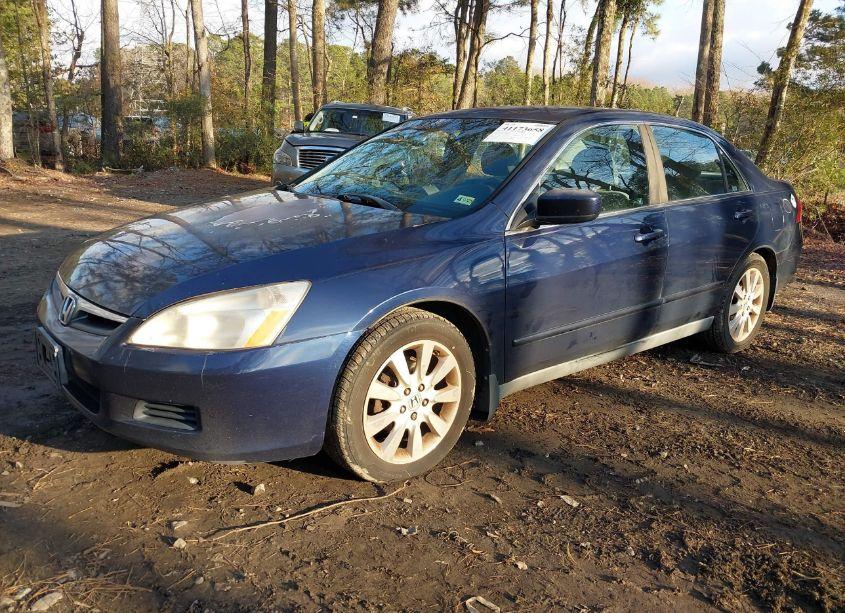 Photo 2 of 2007 Honda Accord 3.0 SE (VIN 1HGCM66427A040570)