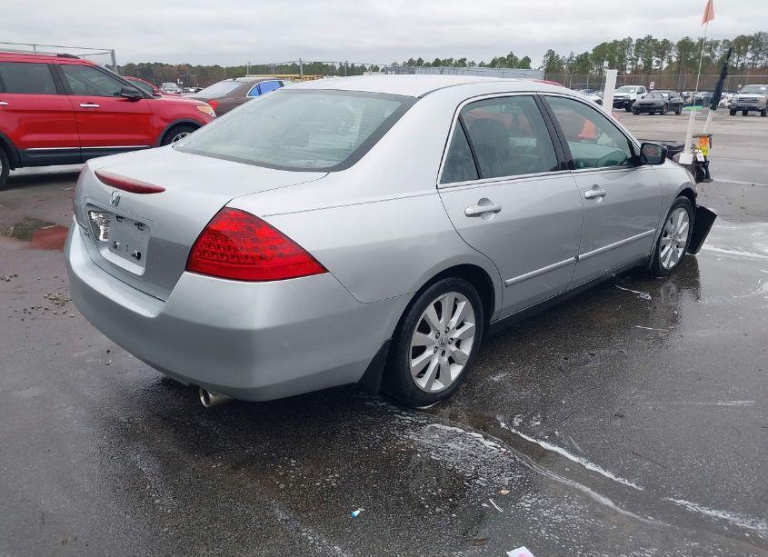 Photo 4 of 2007 Honda Accord 3.0 SE (VIN 1HGCM66427A087226)
